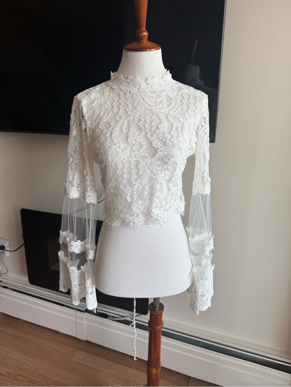 Women’s White Lace High-Neck Blouse